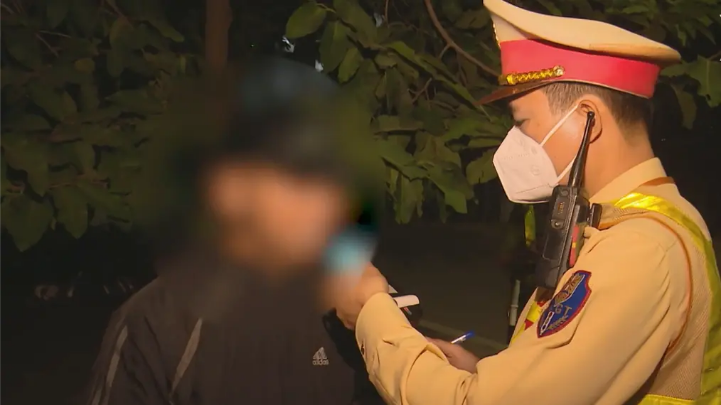 Xử phạt hơn 300 tài xế vi phạm nồng độ cồn